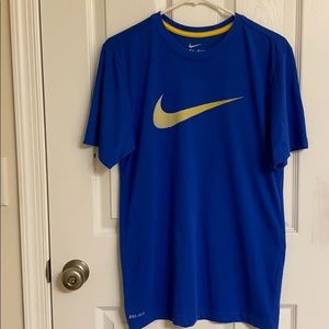 Nike Dri-Fit Blue Short Sleeve T-shirt Yellow Nike Logo Rayon-blend Size Small